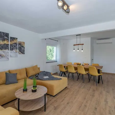 Rovena, A Modern&luxurious Istrian Casa vacanze Juršići