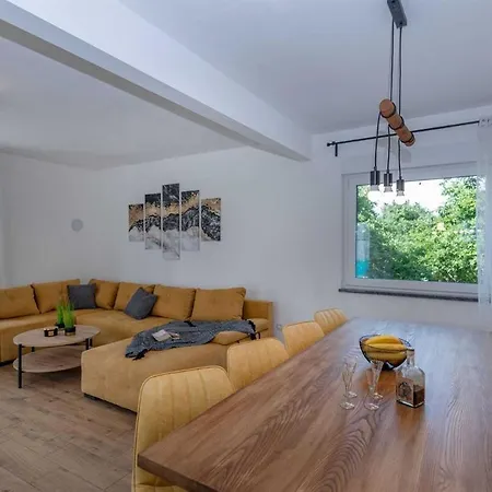 Rovena, A Modern&luxurious Istrian Juršići