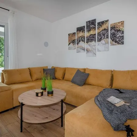 Rovena, A Modern&luxurious Istrian Casa vacanze *