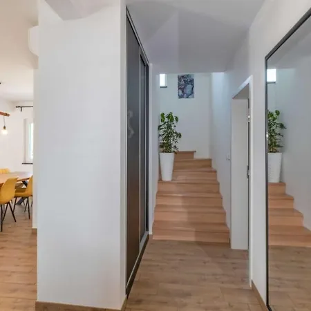 Casa vacanze Rovena, A Modern&luxurious Istrian Juršići