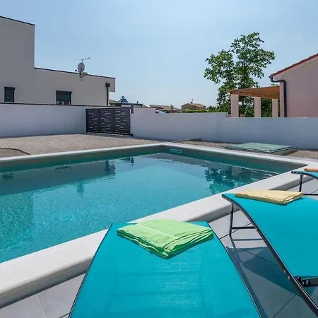 Casa vacanze Rovena, A Modern&luxurious Istrian *