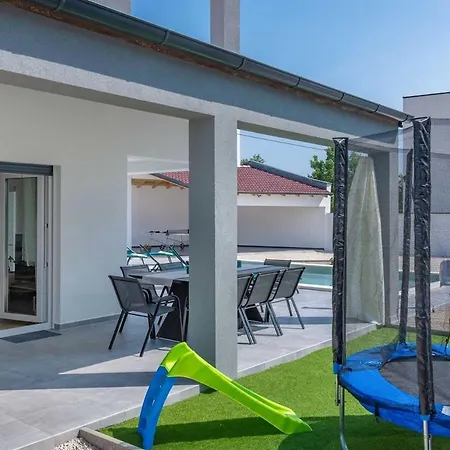 Rovena, A Modern&luxurious Istrian Casa vacanze Juršići